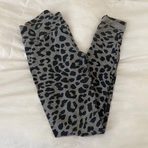 Sundry Leopard Print Leggings